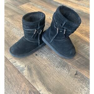BEARPAW Val Toddler Suede Leather Slip-On Winter Boots in Black (7T)